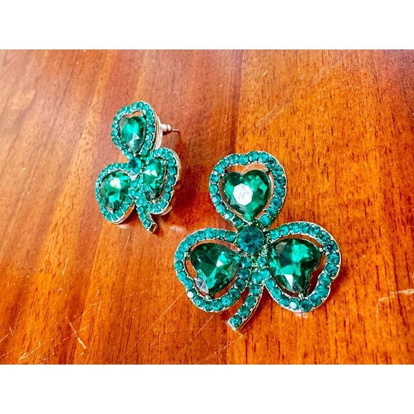 Shamrock Earrings Green Austrian Crystals Hearts Posts New St Patrick's … - Picture 9 of 11